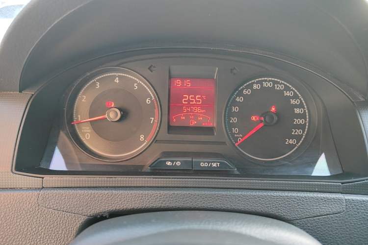 Used Volkswagen Santana 2016 1.4L Manual Fashion Edition Instrument Cluster