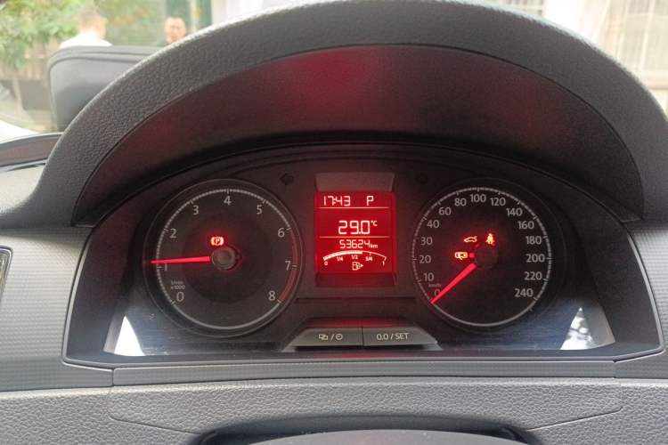 Used Volkswagen Santana 2016 1.6L Automatic Fashion Edition Instrument Cluster