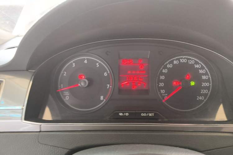 Used Volkswagen Santana 2016 1.6L Automatic Comfort Edition Instrument Cluster