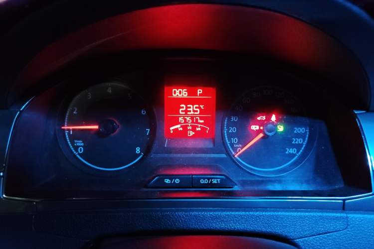 Used Volkswagen Santana 2016 1.6L Automatic Comfort Edition Instrument Cluster