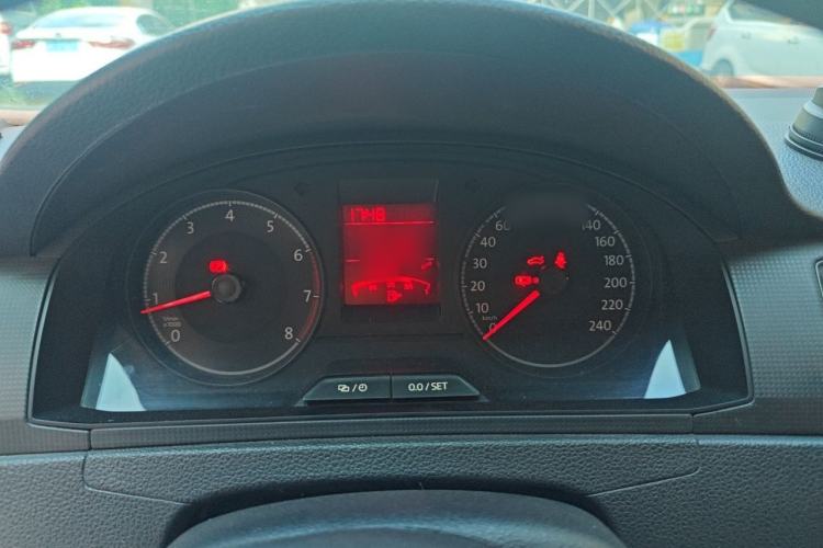Used Volkswagen Santana 2016 1.6L Manual Fashion Edition Instrument Cluster