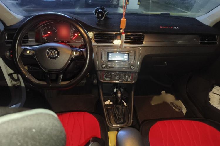 Used Volkswagen Santana 2016 1.6L Automatic Comfort Edition Interior 2