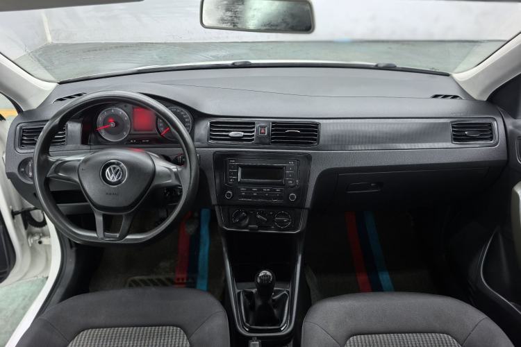 Used Volkswagen Santana 2016 1.6L Manual Fashion Edition Interior 3