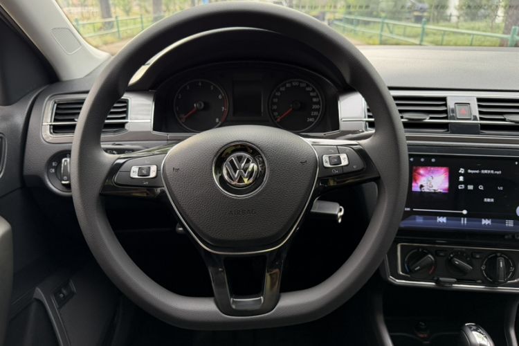 Used Volkswagen Santana 2016 1.6L Automatic Comfort Edition Interior 4