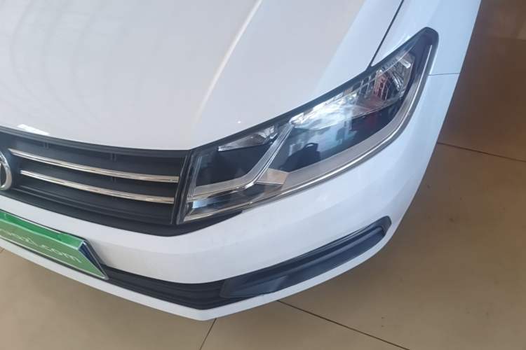 Used Volkswagen Santana 2016 1.6L Manual Fashion Edition Left Front Headlight
