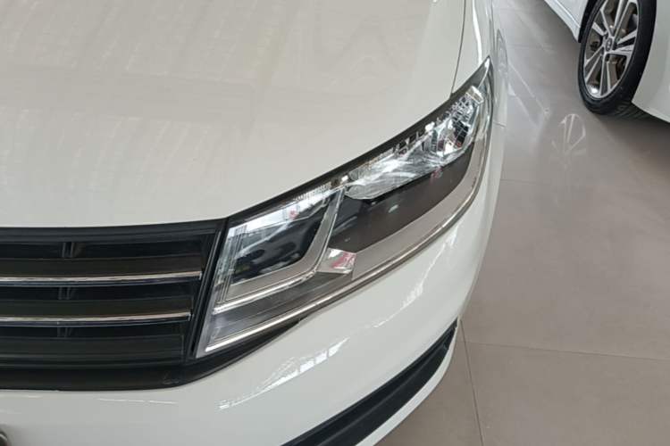 Used Volkswagen Santana 2016 1.6L Manual Fashion Edition Left Front Headlight