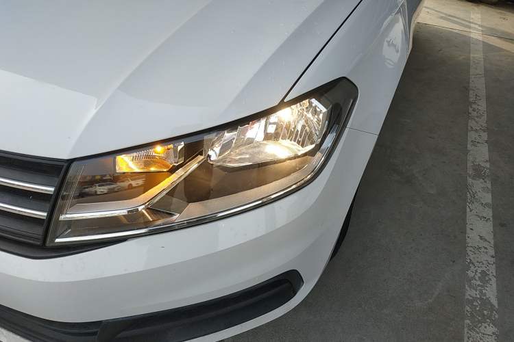 Used Volkswagen Santana 2016 1.4L Manual Fashion Edition Left Front Headlight