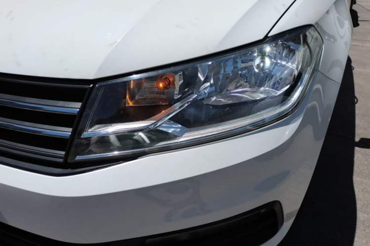 Used Volkswagen Santana 2016 1.4L Manual Fashion Edition Left Front Headlight