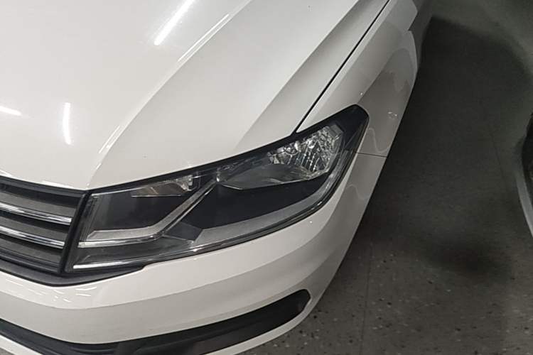 Used Volkswagen Santana 2016 1.6L Automatic Fashion Edition Left Front Headlight