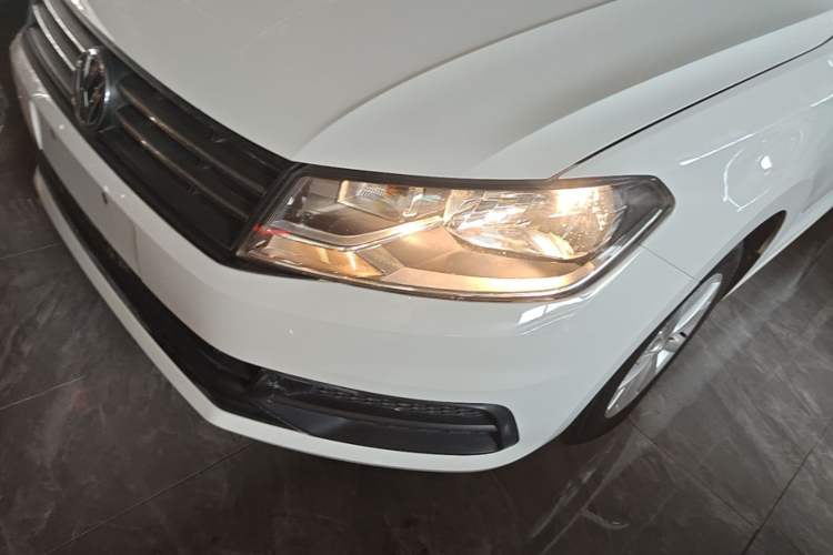 Used Volkswagen Santana 2016 1.6L Automatic Fashion Edition Left Front Headlight