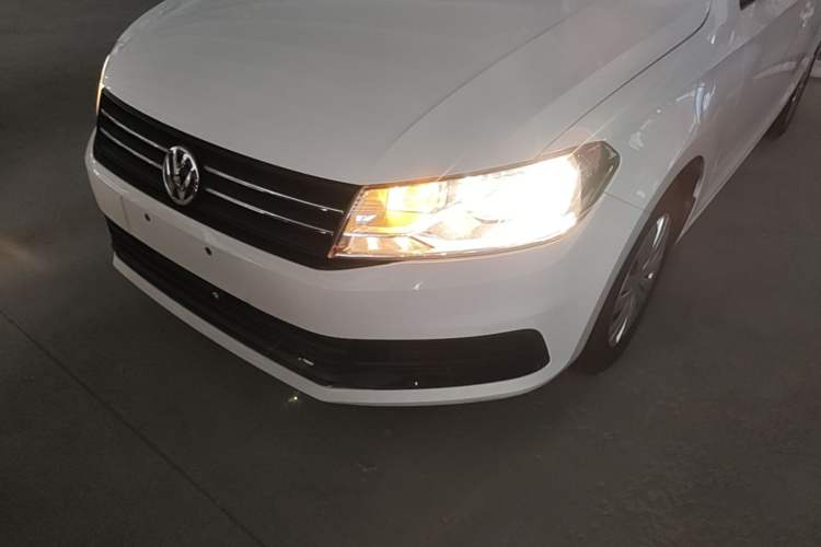 Used Volkswagen Santana 2016 1.6L Manual Fashion Edition Left Front Headlight