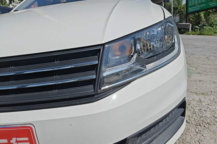 Used Volkswagen Santana 2016 1.4L Manual Fashion Edition Left Front Headlight