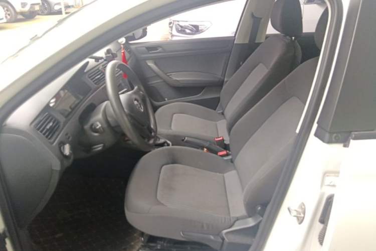 Used Volkswagen Santana 2016 1.6L Automatic Fashion Edition Left Front Seat