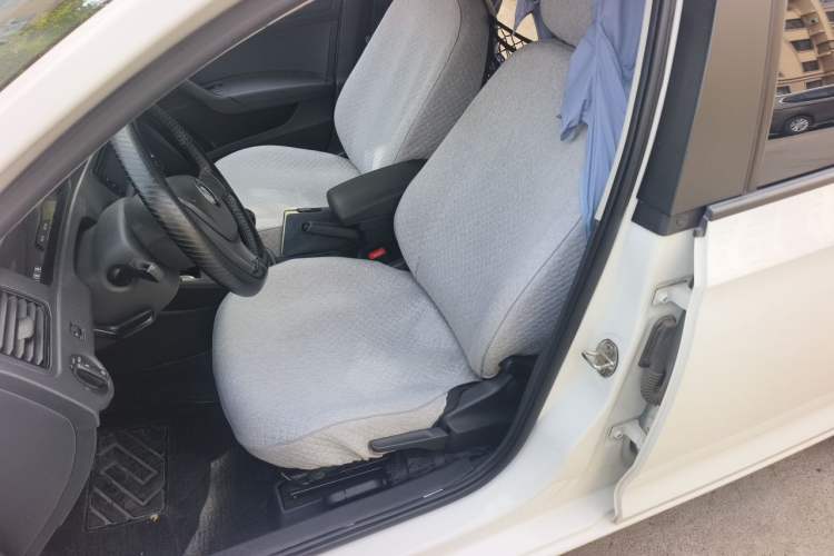 Used Volkswagen Santana 2016 1.4L Manual Fashion Edition Left Front Seat