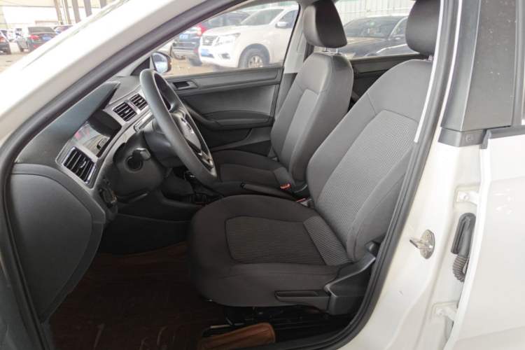 Used Volkswagen Santana 2016 1.6L Automatic Fashion Edition Left Front Seat