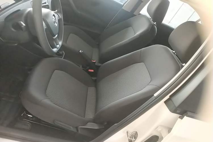 Used Volkswagen Santana 2016 1.6L Automatic Fashion Edition Left Front Seat