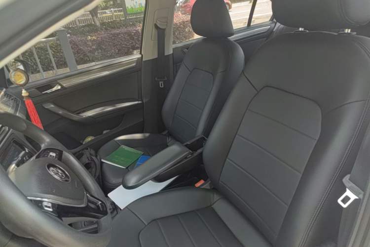 Used Volkswagen Santana 2016 1.6L Automatic Comfort Edition Left Front Seat