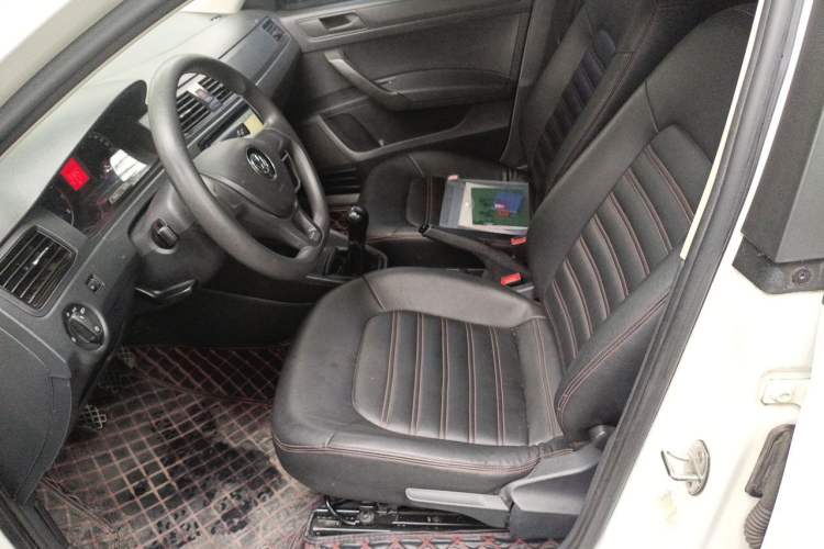 Used Volkswagen Santana 2016 1.6L Manual Fashion Edition Left Front Seat
