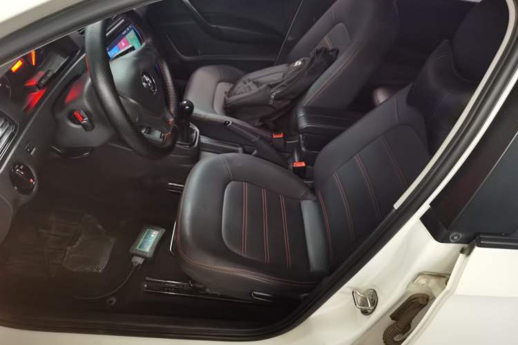 Used Volkswagen Santana 2016 1.4L Manual Fashion Edition Left Front Seat