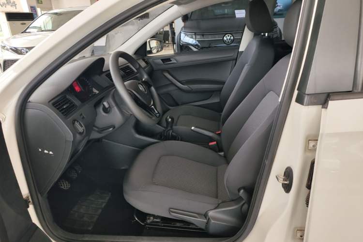 Used Volkswagen Santana 2016 1.4L Manual Fashion Edition Left Front Seat