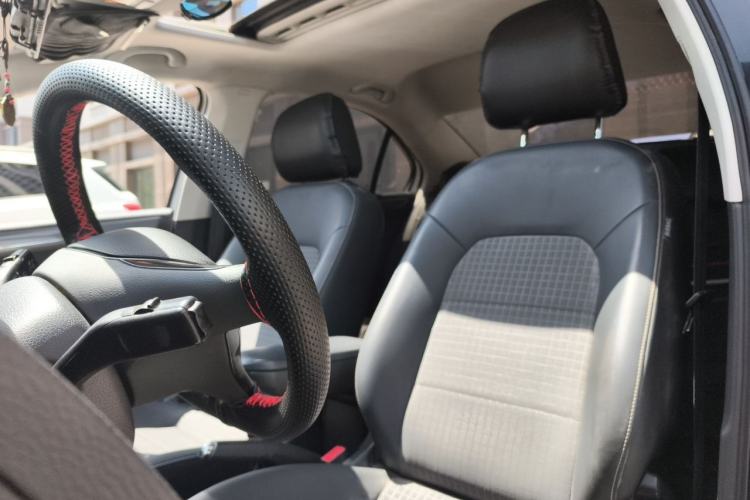 Used Volkswagen Santana 2016 1.6L Automatic Comfort Edition Left Front Seat