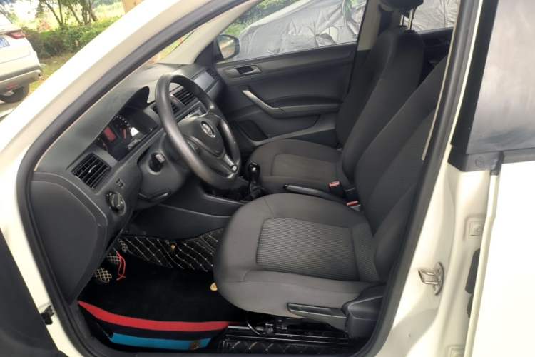 Used Volkswagen Santana 2016 1.6L Manual Fashion Edition Left Front Seat