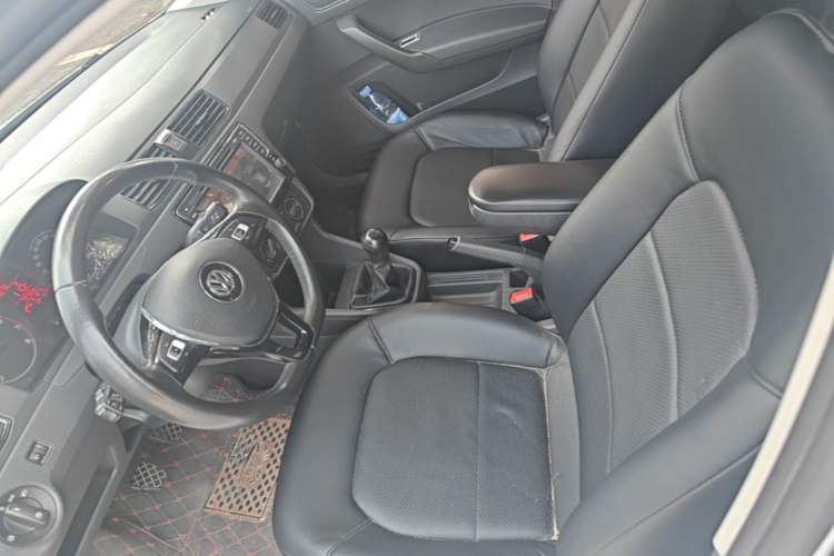 Used Volkswagen Santana 2016 1.4L Manual Fashion Edition Left Front Seat