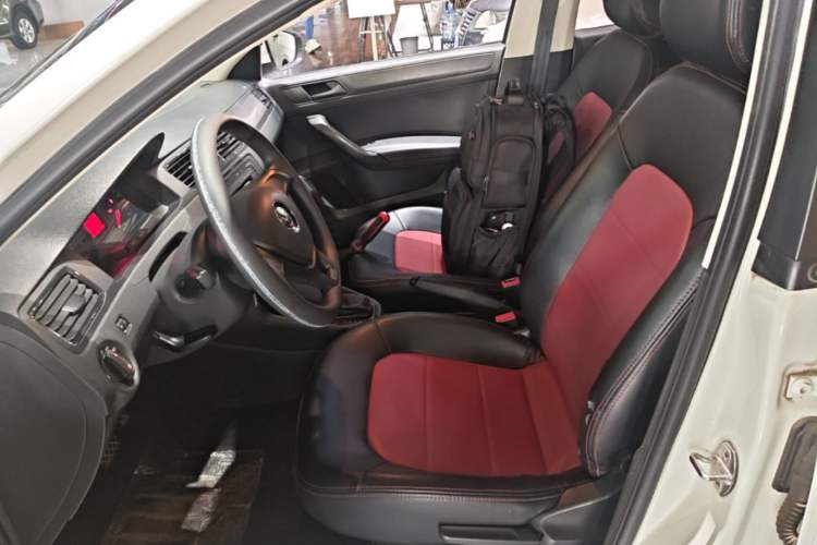Used Volkswagen Santana 2016 1.6L Automatic Fashion Edition Left Front Seat