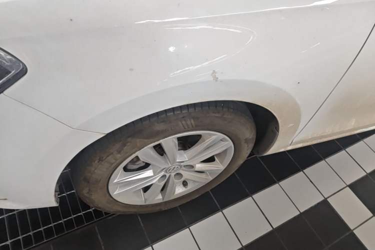 Used Volkswagen Santana 2016 1.6L Automatic Comfort Edition Left Front Wheel Hub