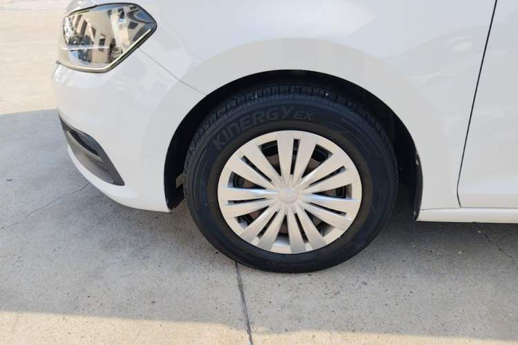 Used Volkswagen Santana 2016 1.4L Manual Fashion Edition Left Front Wheel Hub