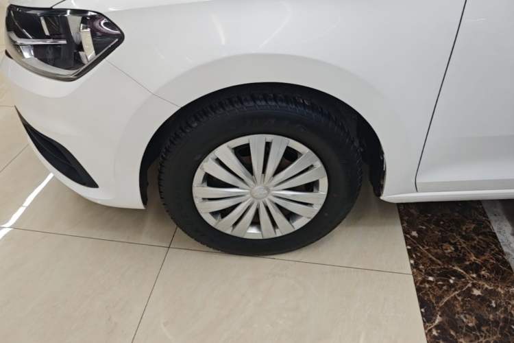 Used Volkswagen Santana 2016 1.4L Manual Fashion Edition Left Front Wheel Hub