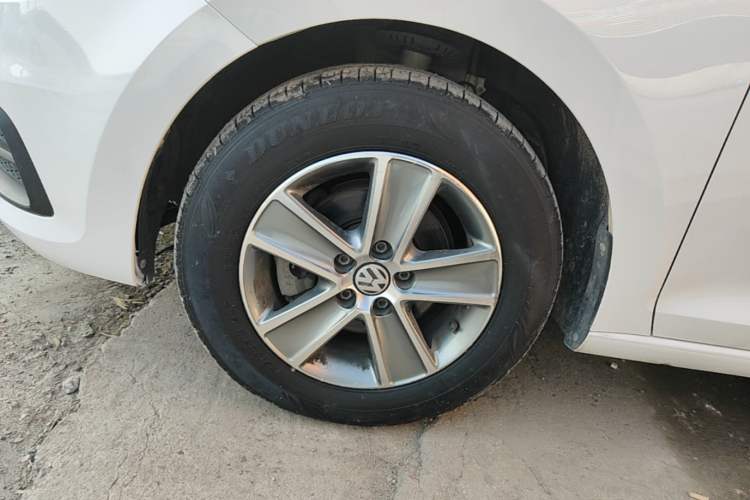 Used Volkswagen Santana 2016 1.4L Manual Fashion Edition Left Front Wheel Hub