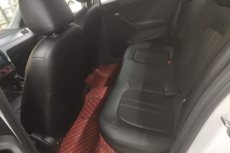 Used Volkswagen Santana 2016 1.6L Automatic Fashion Edition Left Rear Seat