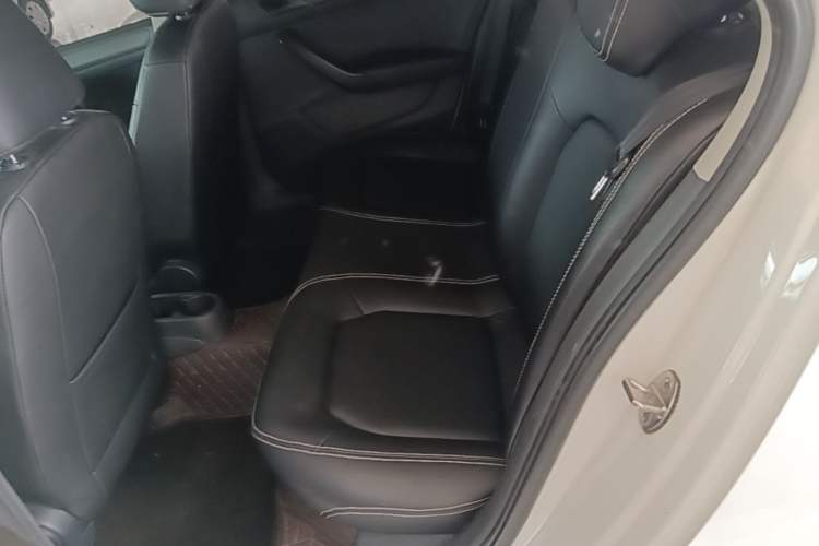 Used Volkswagen Santana 2016 1.6L Manual Fashion Edition Left Rear Seat