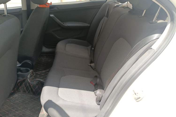 Used Volkswagen Santana 2016 1.6L Manual Fashion Edition Left Rear Seat