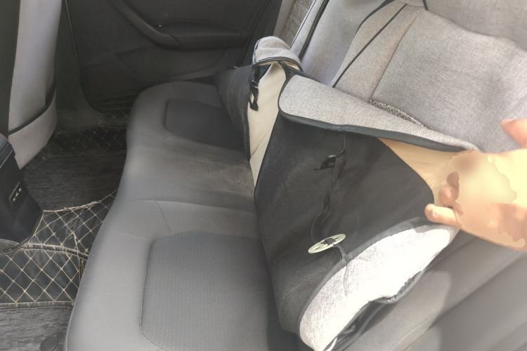 Used Volkswagen Santana 2016 1.6L Automatic Fashion Edition Left Rear Seat