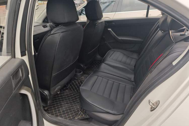 Used Volkswagen Santana 2016 1.6L Manual Fashion Edition Left Rear Seat