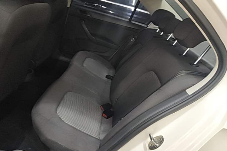Used Volkswagen Santana 2016 1.4L Manual Fashion Edition Left Rear Seat