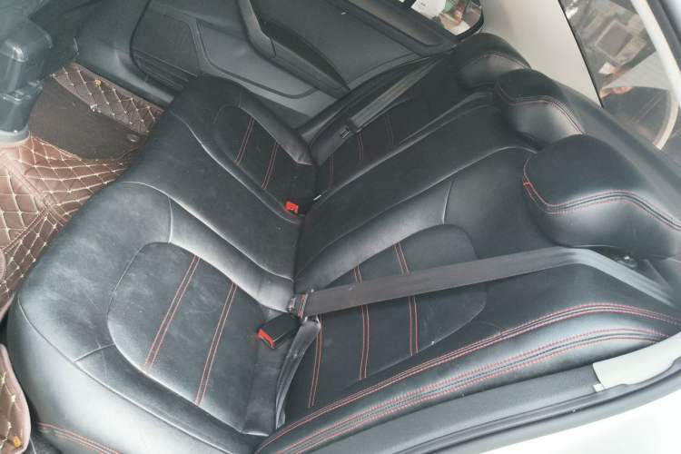 Used Volkswagen Santana 2016 1.6L Manual Fashion Edition Left Rear Seat