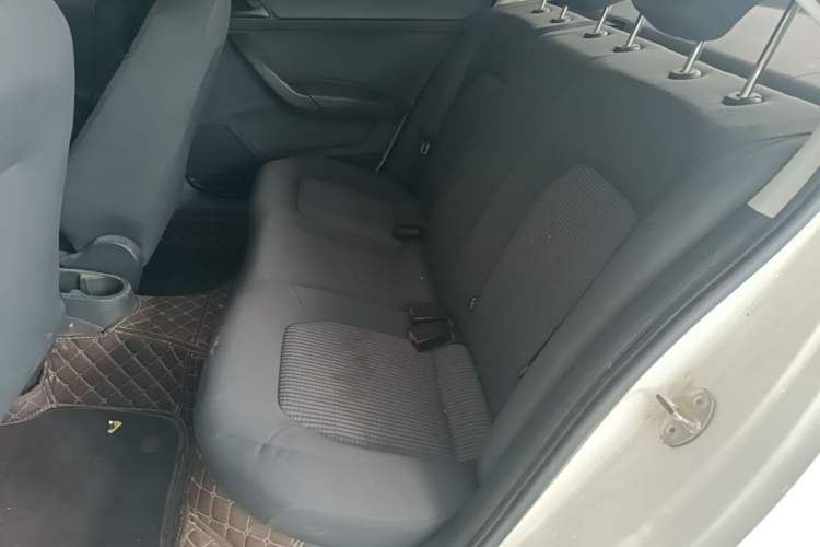 Used Volkswagen Santana 2016 1.6L Manual Fashion Edition Left Rear Seat