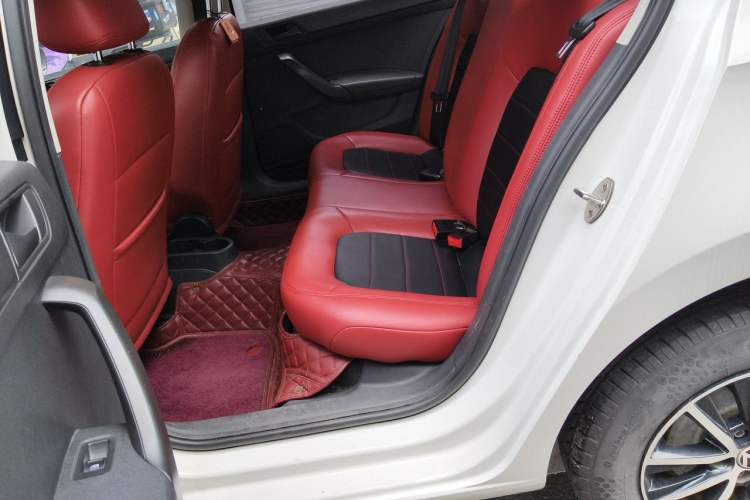 Used Volkswagen Santana 2016 1.6L Manual Fashion Edition Left Rear Seat