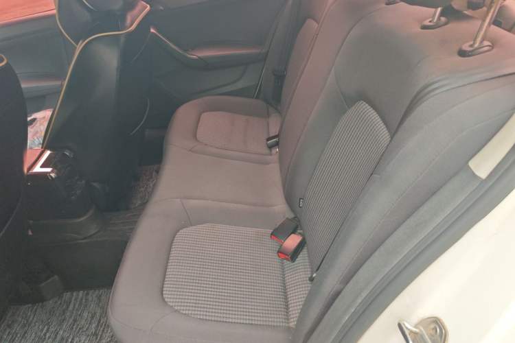 Used Volkswagen Santana 2016 1.6L Manual Fashion Edition Left Rear Seat
