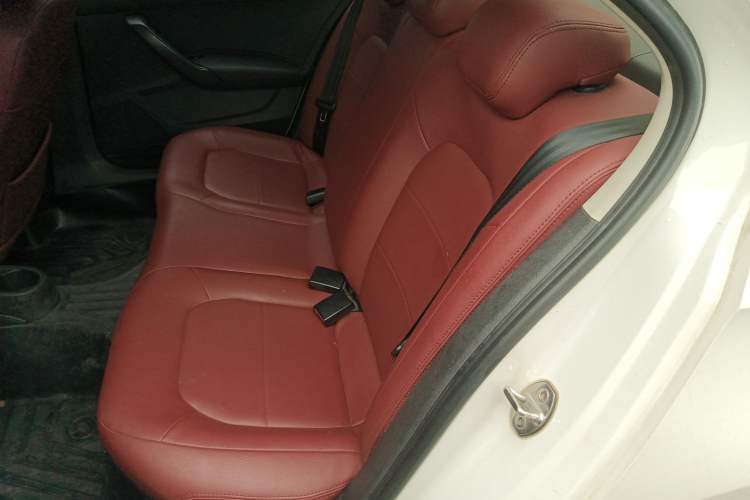Used Volkswagen Santana 2016 1.6L Manual Fashion Edition Left Rear Seat