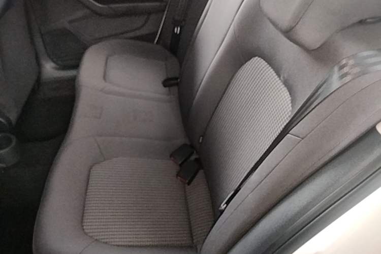 Used Volkswagen Santana 2016 1.6L Manual Fashion Edition Left Rear Seat