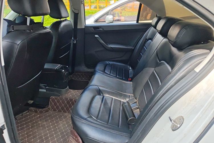 Used Volkswagen Santana 2016 1.6L Manual Fashion Edition Left Rear Seat