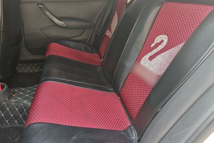 Used Volkswagen Santana 2016 1.6L Automatic Fashion Edition Left Rear Seat