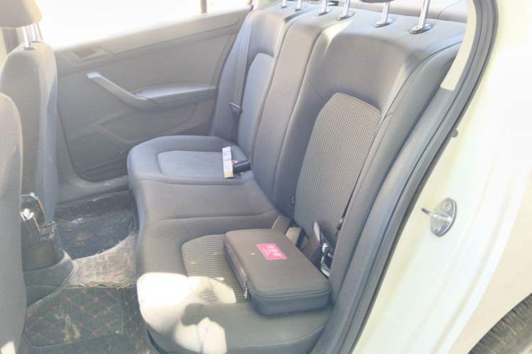Used Volkswagen Santana 2016 1.6L Manual Fashion Edition Left Rear Seat