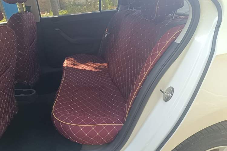 Used Volkswagen Santana 2016 1.6L Manual Fashion Edition Left Rear Seat