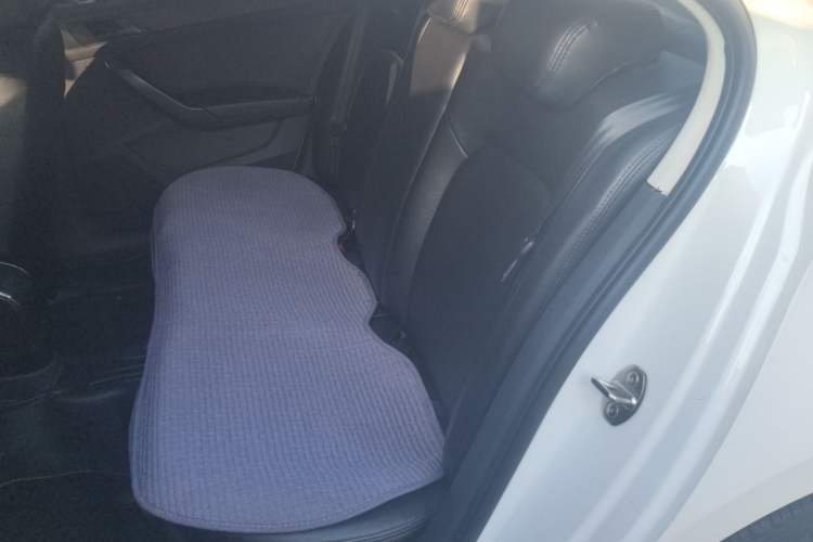 Used Volkswagen Santana 2016 1.6L Automatic Fashion Edition Left Rear Seat