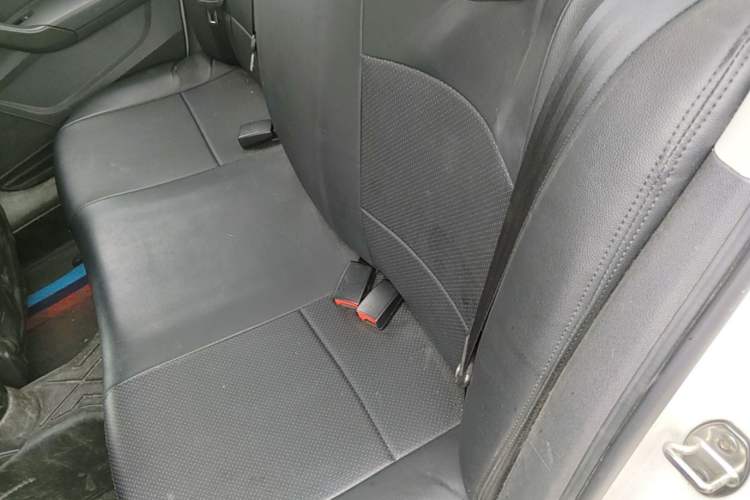 Used Volkswagen Santana 2016 1.6L Automatic Fashion Edition Left Rear Seat